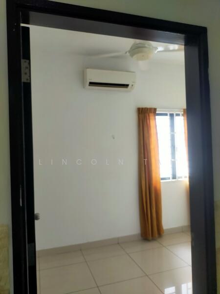 Condominium for Sale at Oasis 1 - Lincoln Tan - Interior - PropertyGuru.com.my