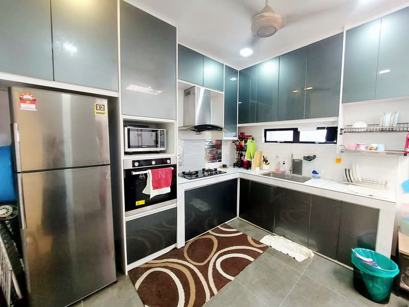 2-storey Terraced House for Sale in Puncak Alam (Selangor) - Ziana Najib - Kitchen - PropertyGuru.com.my