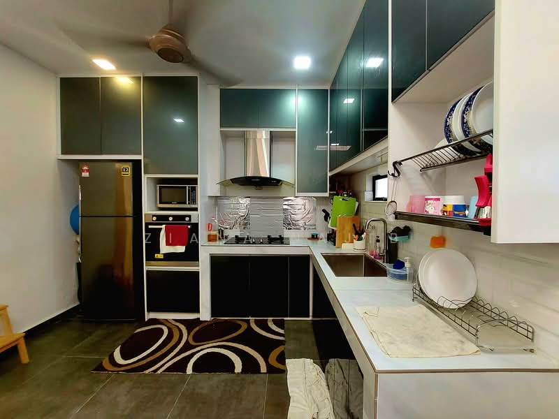 2-storey Terraced House for Sale in Puncak Alam (Selangor) - Ziana Najib - Kitchen - PropertyGuru.com.my