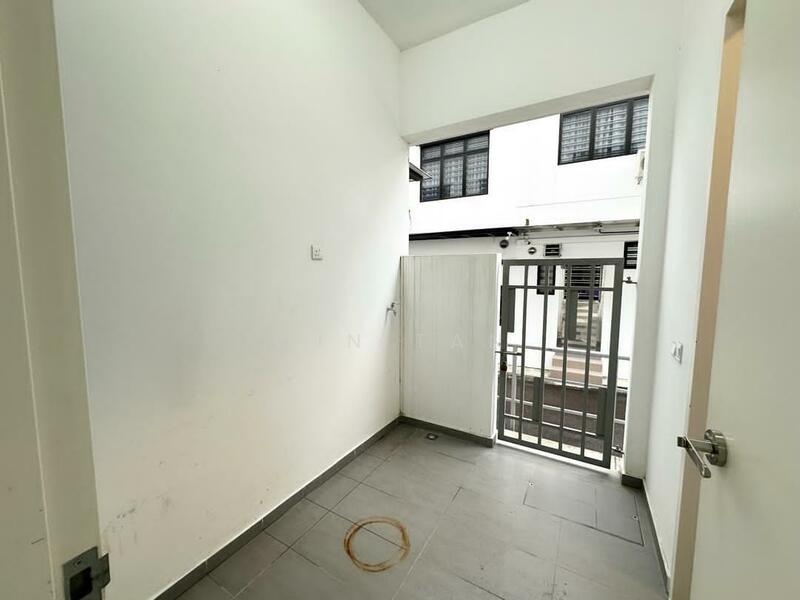2-storey Terraced House for Rent in Bukit Indah (Iskandar Puteri (Nusajaya)) - Win Tan - Entrance - PropertyGuru.com.my