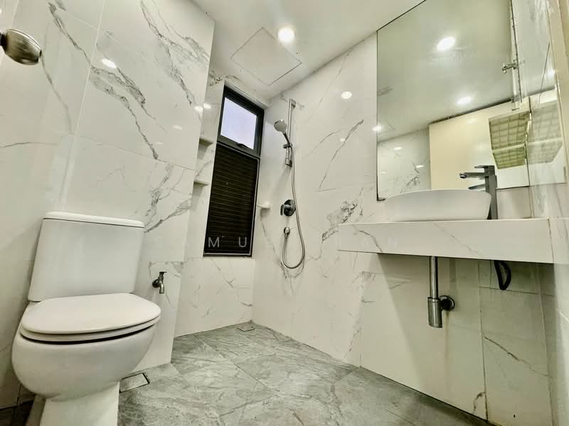 Service Residence for Sale at Saujana Residency - Samuel Pan - Bathroom - PropertyGuru.com.my