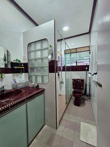 Semi-Detached House for Sale in Minden Heights (Gelugor) - Tavyi Poh - Bathroom - PropertyGuru.com.my