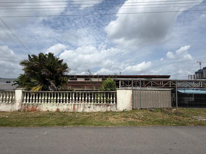 Semi-Detached House for Sale in Taman Majidee (Johor Bahru) - Loh Lee Peng - PropertyGuru.com.my