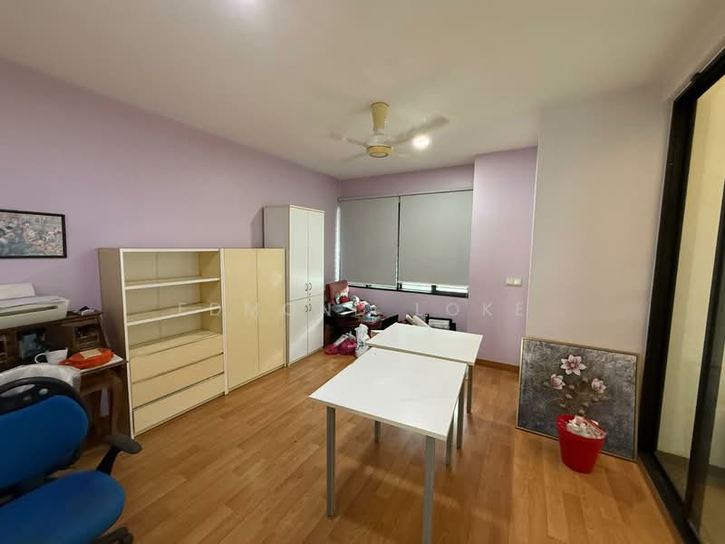 Rumah Teres 3-Tingkat untuk Dijual di Prima Selayang (Selayang) - Edmond Loke - Study - PropertyGuru.com.my