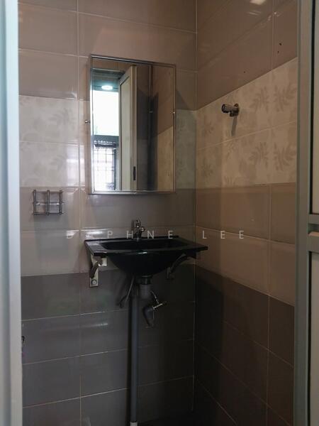 1-storey Terraced House for Sale in Taman Flora Heights (Pasir Gudang) - Daphne Lee - Bathroom - PropertyGuru.com.my