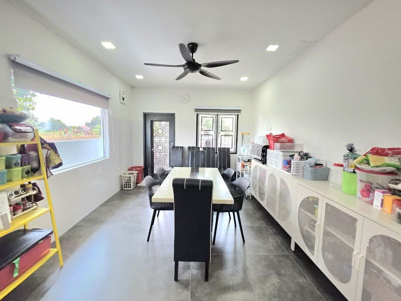 Rumah Berkembar untuk Dijual di Shah Alam (Selangor) - Yazila Sulaimi - Dining Room - PropertyGuru.com.my