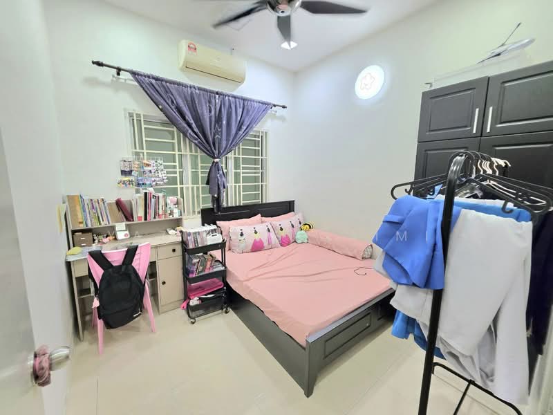 Rumah Berkembar untuk Dijual di Shah Alam (Selangor) - Yazila Sulaimi - Bedroom - PropertyGuru.com.my