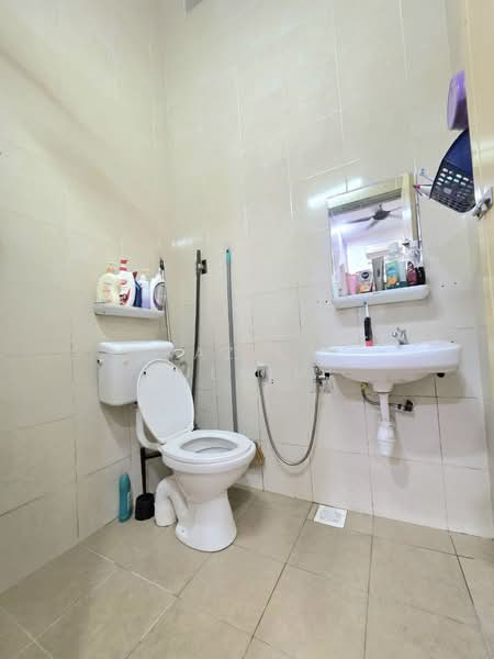 Rumah Berkembar untuk Dijual di Shah Alam (Selangor) - Yazila Sulaimi - Bathroom - PropertyGuru.com.my