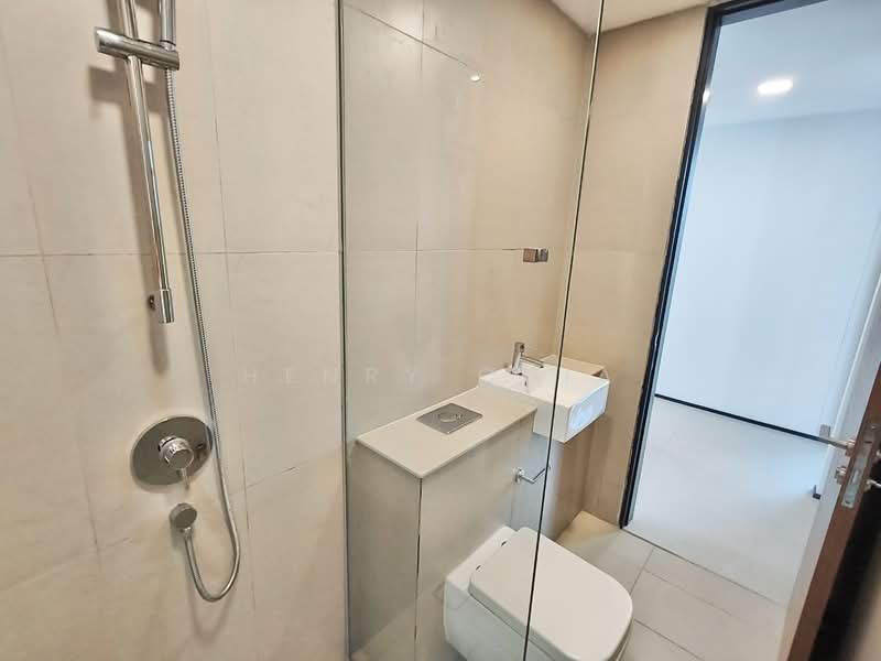 Kondominium untuk Dijual di The Fennel - Henry Chia - Bathroom - PropertyGuru.com.my