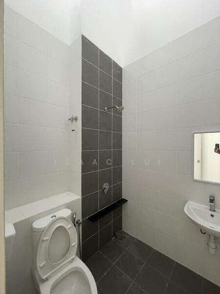2-storey Terraced House for Sale in Setia Utama (Setia Alam) - Isaac Lui - PropertyGuru.com.my