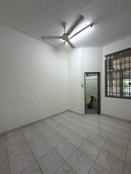 Rumah Teres 1 Tingkat untuk Dijual di Johor Bahru (Johor) - Seven Tay - Interior - PropertyGuru.com.my