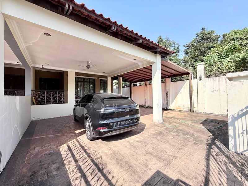 Rumah Berkembar untuk Dijual di Taman Yarl (Jalan Klang Lama (Old Klang Road)) - Ivan Tan - Exterior - PropertyGuru.com.my