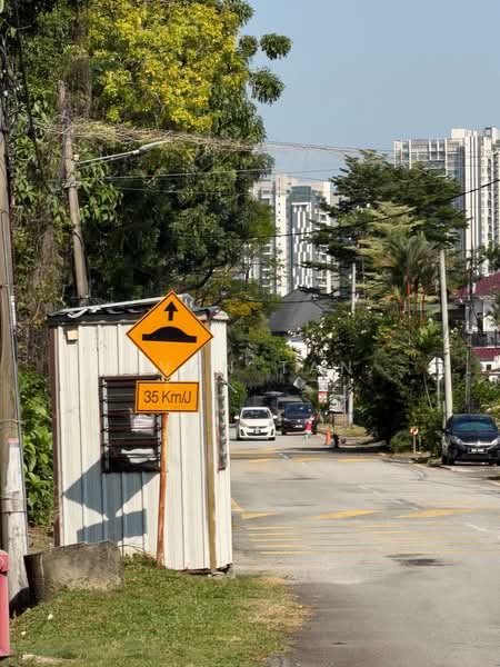 Rumah Berkembar untuk Dijual di Taman Yarl (Jalan Klang Lama (Old Klang Road)) - Ivan Tan - PropertyGuru.com.my