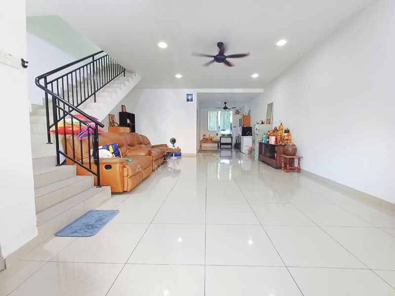 Rumah Teres 2 Tingkat untuk Dijual di Taman Gamelan Indah (Sungai Bakap) - Tan ANNIE - Living Room - PropertyGuru.com.my