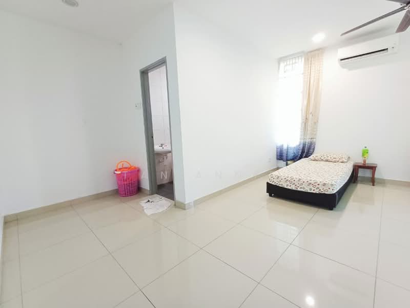 Rumah Teres 2 Tingkat untuk Dijual di Taman Gamelan Indah (Sungai Bakap) - Tan ANNIE - Bedroom - PropertyGuru.com.my