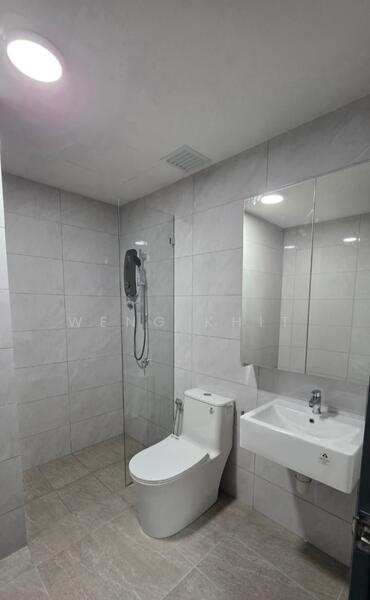 Service Residence for Rent at Altris Residences @ The Quartz WM - Weng Khit - Bathroom - PropertyGuru.com.my