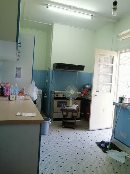 Semi-Detached House for Sale in Fettes Park (Tanjung Tokong) - Mary Lee - Kitchen - PropertyGuru.com.my