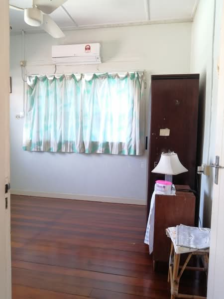 Semi-Detached House for Sale in Fettes Park (Tanjung Tokong) - Mary Lee - Bedroom - PropertyGuru.com.my