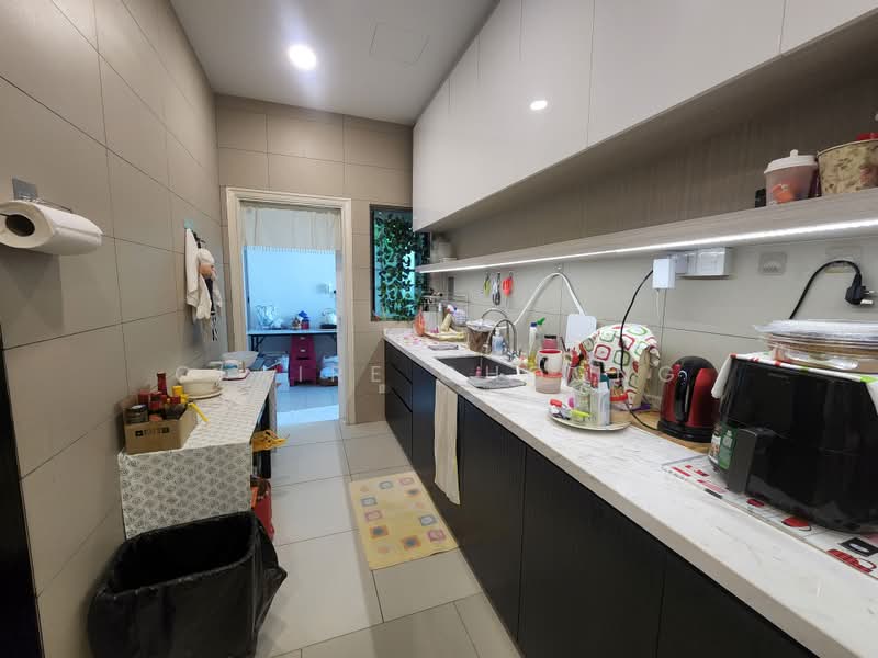 Kondominium untuk Dijual di KM1 East - Claire Choong - Kitchen - PropertyGuru.com.my