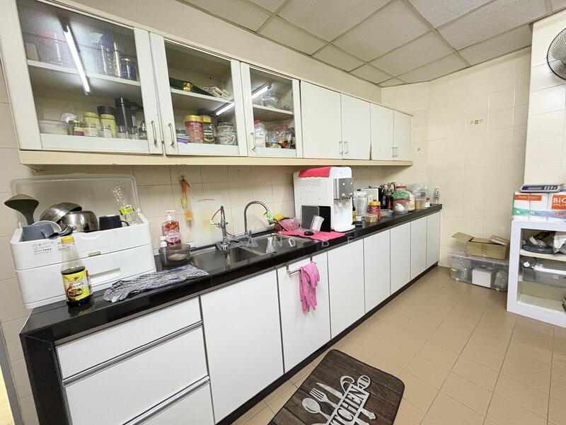 Condominium for Sale at Kondo Berjaya - Suzan Beh - Kitchen - PropertyGuru.com.my