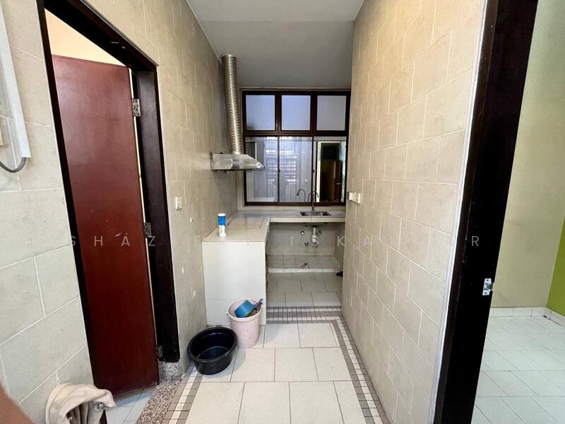 Bukit Jelutong untuk Untuk Dijual - RM 1,080,000, Apr 2026 - Kitchen - PropertyGuru.com.my