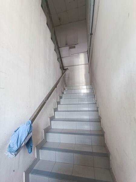 Terrace Factory for Sale in Pusat Perindustrian Sungai Chua (Kajang) - June Tan - Corridor - PropertyGuru.com.my