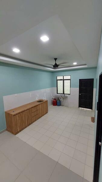2-storey Terraced House for Sale in Rawang (Selangor) - Evelyn Khoo - Kitchen - PropertyGuru.com.my