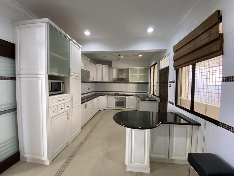 For Rent - Pearl View