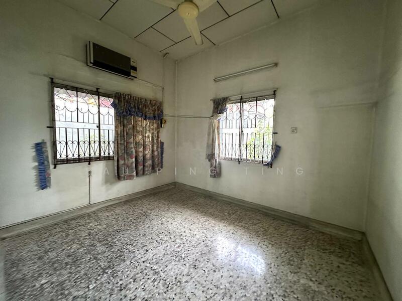 JB town JB town JB towns commercial bungalow corner cheap melodies taman pelangi taman sentosa abad untuk Untuk Disewa - RM 6,000 /bulan, Mac 2026 - Interior - PropertyGuru.com.my