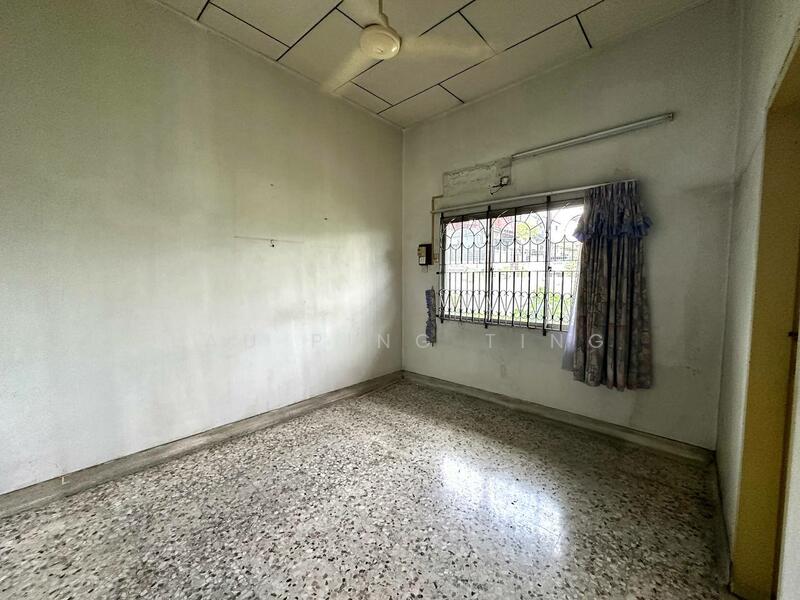 JB town JB town JB towns commercial bungalow corner cheap melodies taman pelangi taman sentosa abad untuk Untuk Disewa - RM 6,000 /bulan, Mac 2026 - Interior - PropertyGuru.com.my