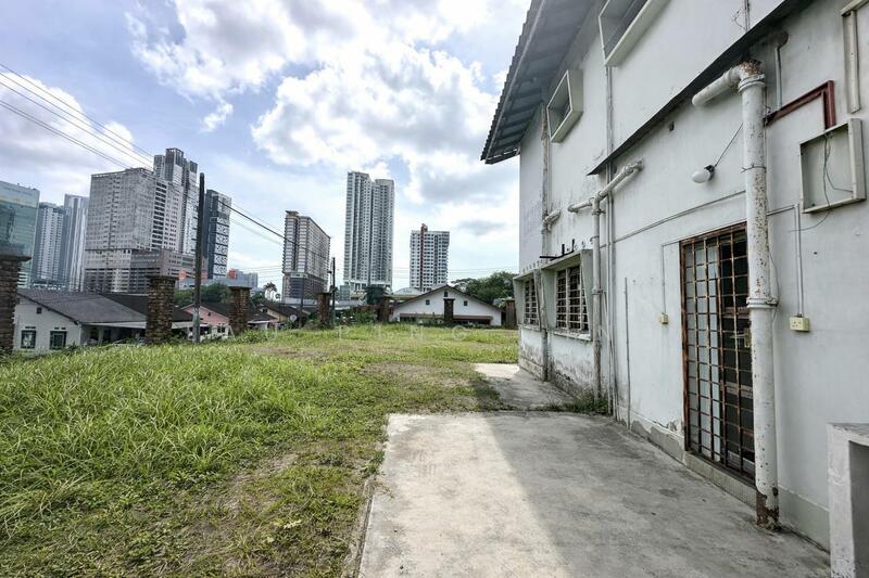 JB town JB town JB towns commercial bungalow corner cheap melodies taman pelangi taman sentosa abad untuk Untuk Disewa - RM 6,000 /bulan, Mac 2026 - Exterior - PropertyGuru.com.my