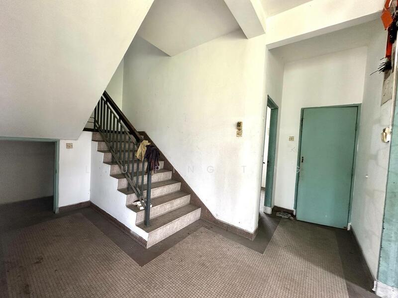 JB town JB town JB towns commercial bungalow corner cheap melodies taman pelangi taman sentosa abad untuk Untuk Disewa - RM 6,000 /bulan, Mac 2026 - Entrance - PropertyGuru.com.my