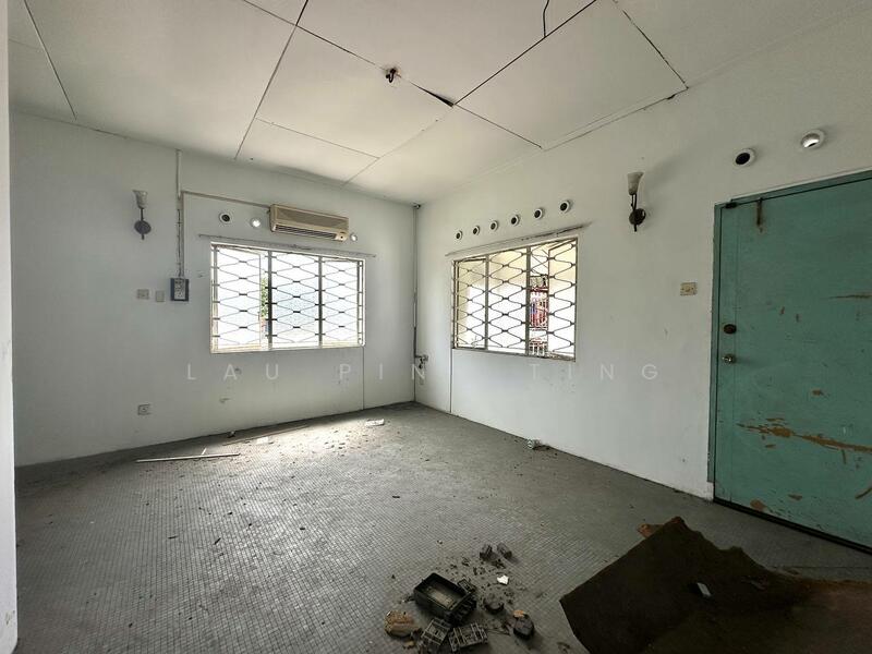 JB town JB town JB towns commercial bungalow corner cheap melodies taman pelangi taman sentosa abad untuk Untuk Disewa - RM 6,000 /bulan, Mac 2026 - Interior - PropertyGuru.com.my