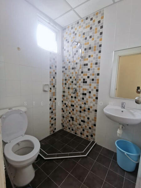 Condominium for Rent at Bayswater Resort Condominium - Steven Seow - Bathroom - PropertyGuru.com.my