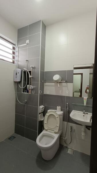 Jade 1 & 2 @ Seri Austin Hills untuk Untuk Disewa - RM 3,000 /bulan, Feb 2026 - Bathroom - PropertyGuru.com.my