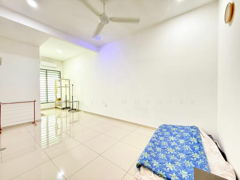 2-storey Terraced House for Sale in Bandar Sri Sendayan (Negeri Sembilan) - Syakila Mokhtar - Bedroom - PropertyGuru.com.my