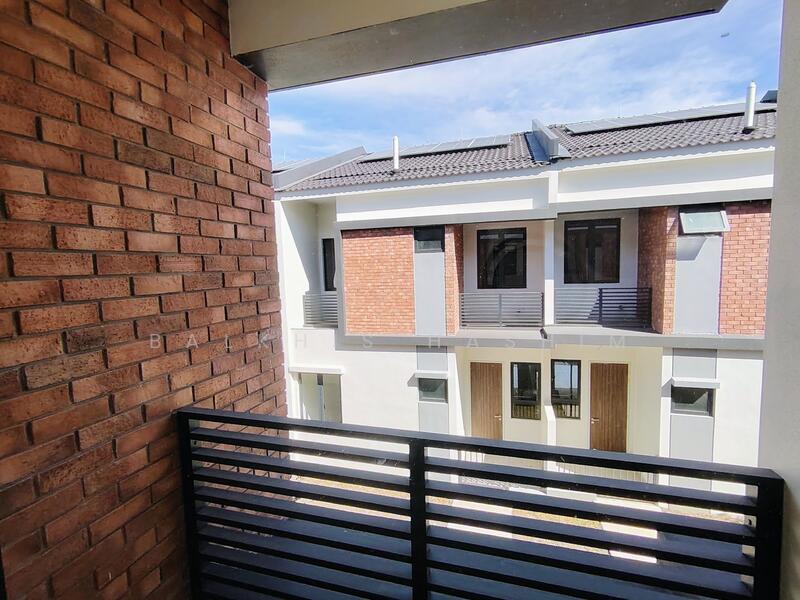 Terraced House for Sale in Sungai Buloh (Selangor) - Balkhis Hashim - Exterior - PropertyGuru.com.my