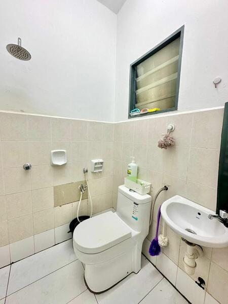 Apartment for Sale at Pangsapuri Mayang (Puncak Jalil) - Syakila Mokhtar - Bathroom - PropertyGuru.com.my