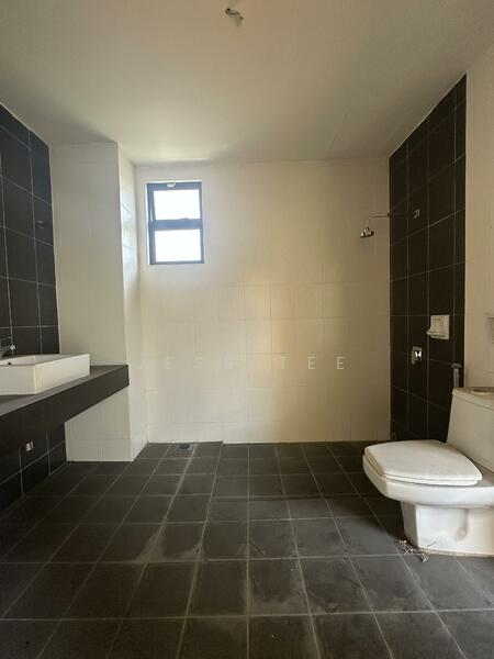 Bungalow for Sale in Bukit Jelutong (Shah Alam) - Jess Tee - Bathroom - PropertyGuru.com.my