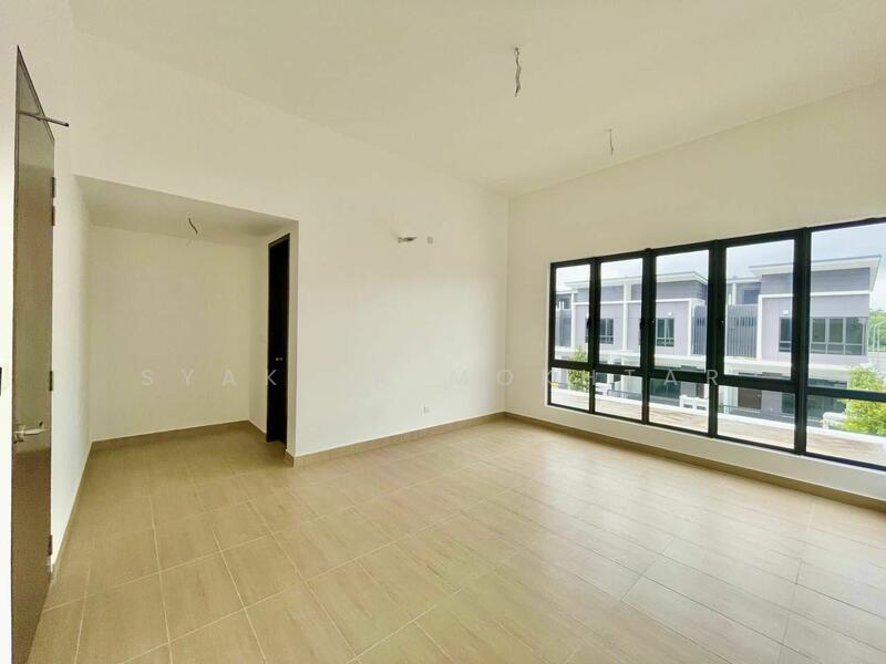 2-storey Terraced House for Sale in Shah Alam (Selangor) - Syakila Mokhtar - Living Room - PropertyGuru.com.my