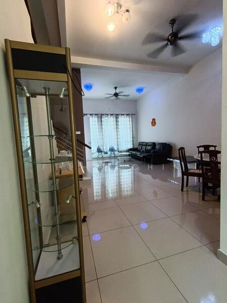 Austin Residence @Taman Mount Austin , Johor Bahru untuk Untuk Disewa - RM 2,500 /bulan, Feb 2026 - Living Room - PropertyGuru.com.my