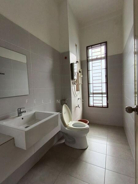 Austin Residence @Taman Mount Austin , Johor Bahru untuk Untuk Disewa - RM 2,500 /bulan, Feb 2026 - Bathroom - PropertyGuru.com.my