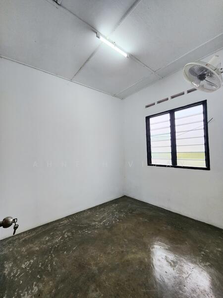 2-storey Terraced House for Sale in Kelana Jaya (Petaling Jaya) - Ahnesh Vijay - PropertyGuru.com.my