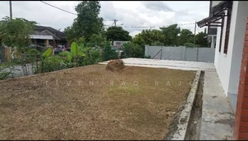 Rumah Teres 1 Tingkat untuk Disewa di Semenyih (Selangor) - Steven Rao Rajoo - Exterior - PropertyGuru.com.my