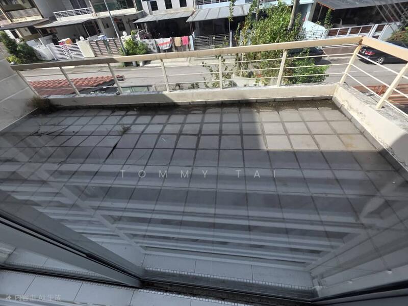 2-storey Terraced House for Sale in Taman Setia Indah (Tebrau) - Tommy Tai - Balcony - PropertyGuru.com.my