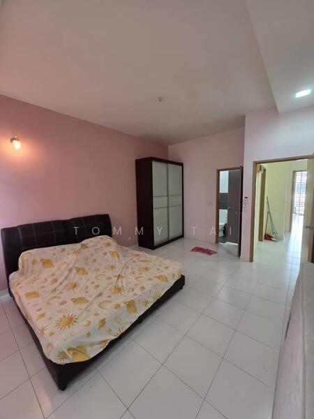 2-storey Terraced House for Sale in Taman Setia Indah (Tebrau) - Tommy Tai - Bedroom - PropertyGuru.com.my