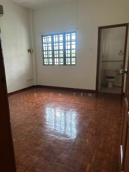 Shop for Rent in Johor Bahru (Johor) - Ryon Teh - Bathroom - PropertyGuru.com.my