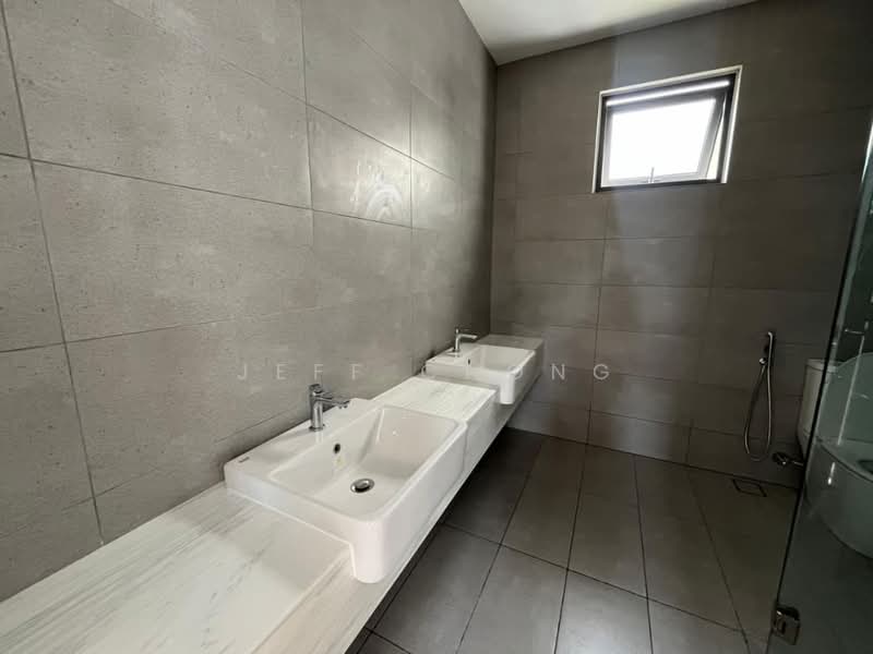 2-storey Terraced House for Sale in Bandar Tropicana Aman (Telok Panglima Garang) - Jeff Chong - Bathroom - PropertyGuru.com.my