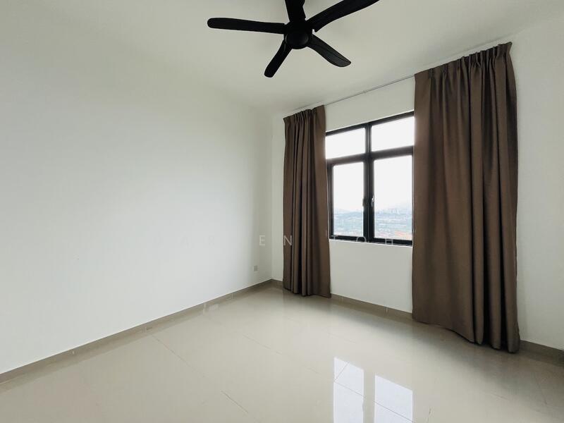 Servis Apartment untuk Disewa di Serviced Residence @ The Louvre @ Country Heights - Darren Toh - View - PropertyGuru.com.my