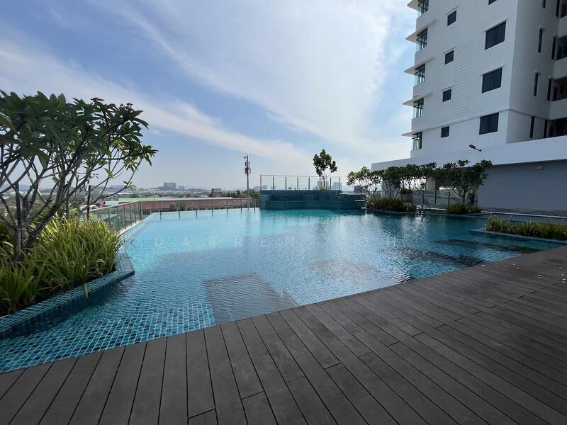 The Louvre @ Country Heights untuk Untuk Disewa - RM 2,500 /bulan, Feb 2026 - Pool - PropertyGuru.com.my